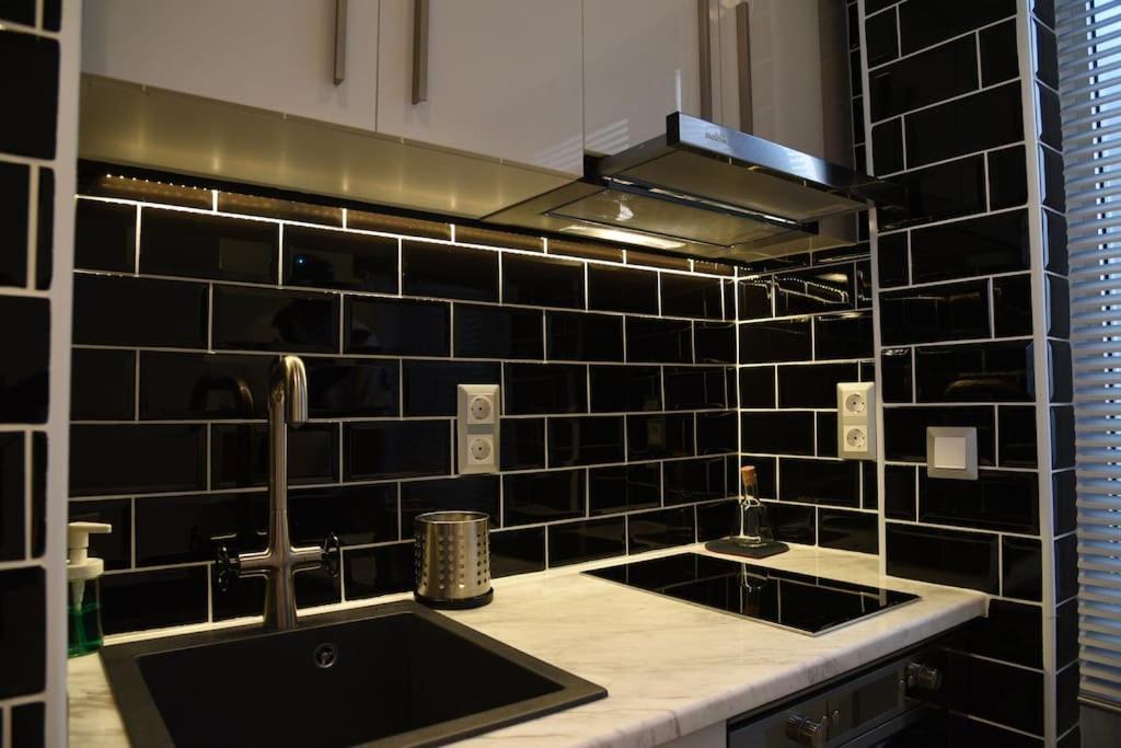 Syntagma Square, 30Sqm Nikis Luxurious Studio أثينا المظهر الخارجي الصورة